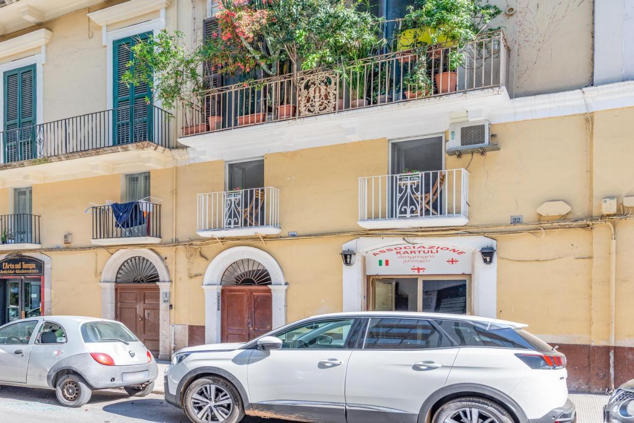 Stazione Centrale & Universita Lovely Apartment Бари Екстериор снимка